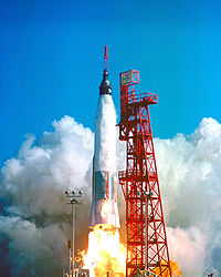 raketti.jpg.82a60f9280f3844295e16ab2672ac2ca.jpg